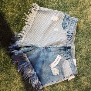 High Rise Jean Shorts Striped/Ripped